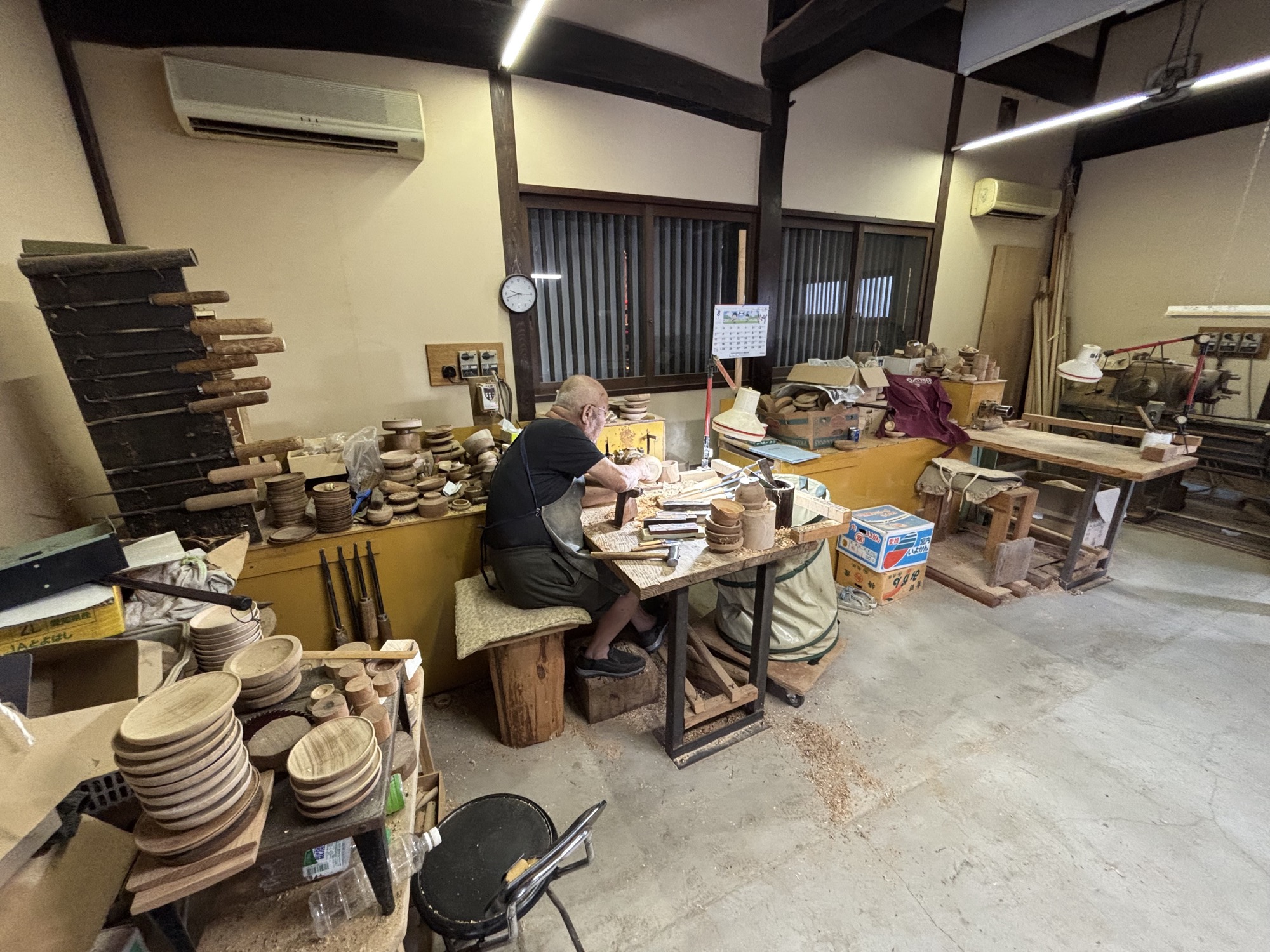 楽曲制作のために取材した、伝統工芸の職人の工房